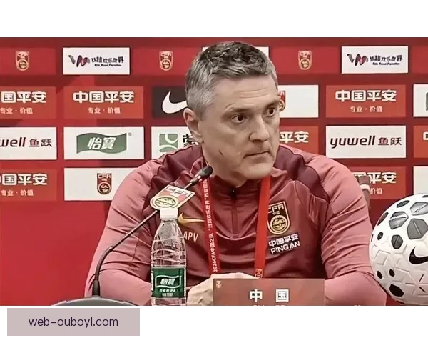 中国队1-1平局失榜首 中心短板曝光